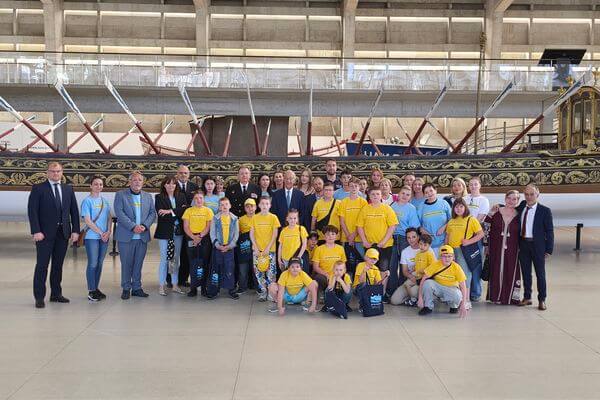 Marcelo Rebelo de Sousa junto das fam�lias de v�timas da guerra da Ucr�nia no Pavilh�o das Galeotas, do Museu de Marinha
